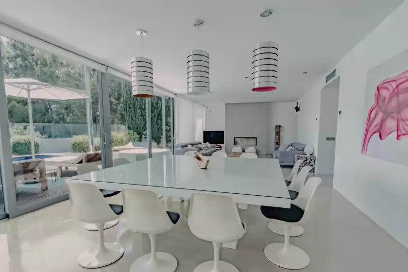 Holiday rentals in Villa serenity, es Cubells