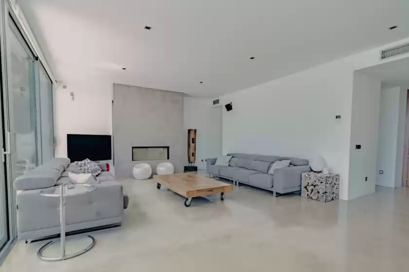 Holiday rentals in Villa serenity, es Cubells