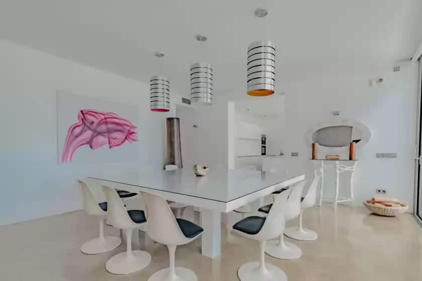 Holiday rentals in Villa serenity, es Cubells