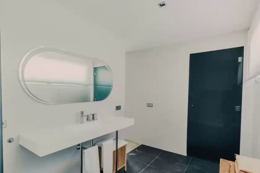 Holiday rentals in Villa serenity, es Cubells