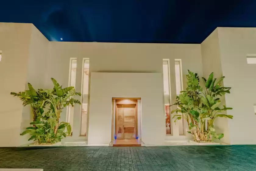 Holiday rentals in Villa serenity, es Cubells
