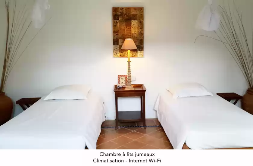 Holiday rentals in Villa teddy, Cala de Sant Vicent