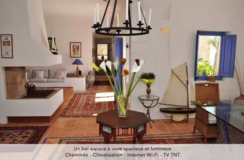 Holiday rentals in Villa teddy, Cala de Sant Vicent