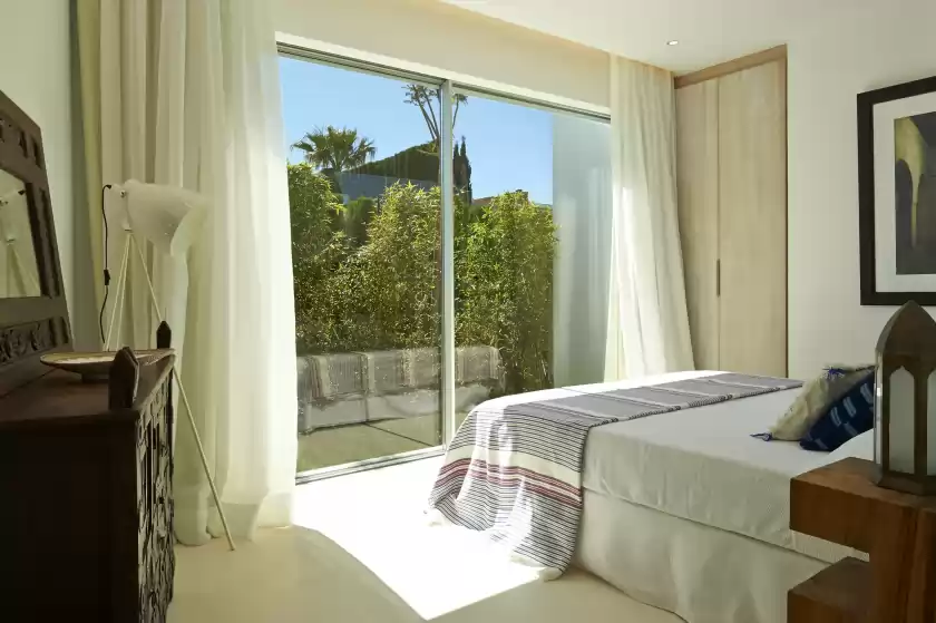 Holiday rentals in Villa tula, Sant Agustí des Vedrà