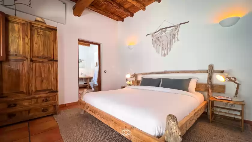 Holiday rentals in Villa velar, Santa Eulària des Riu