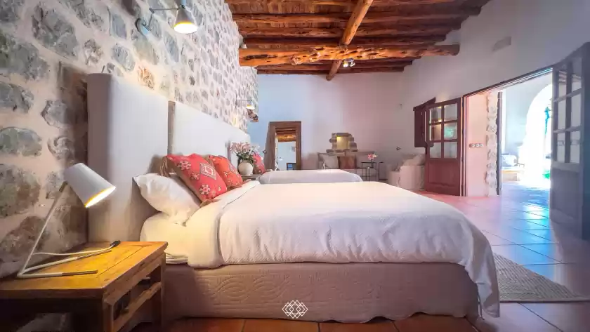 Holiday rentals in Villa velar, Santa Eulària des Riu