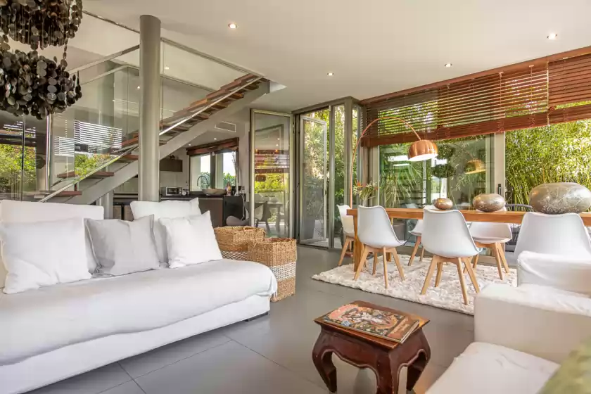 Holiday rentals in Villa zebra, Puig d'en Valls