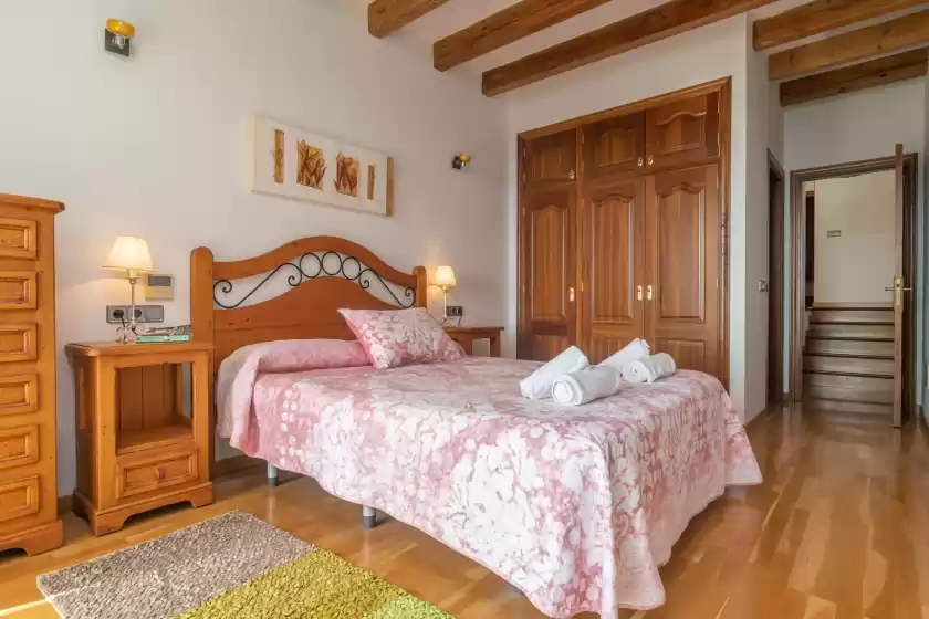 Holiday rentals in Can mir sa posada des pagès, Formentor