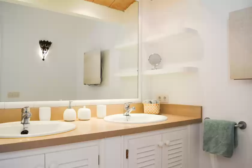 Holiday rentals in Can belino, Jesús