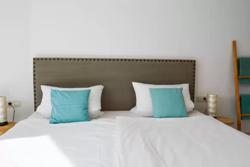 Holiday rentals in Can belino, Jesús