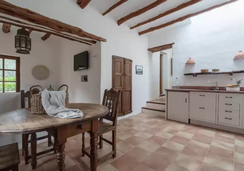 Holiday rentals in Can lorenzini due, Sant Llorenç de Balàfia