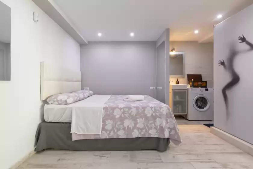 Holiday rentals in El relojero - adults only, Marbella