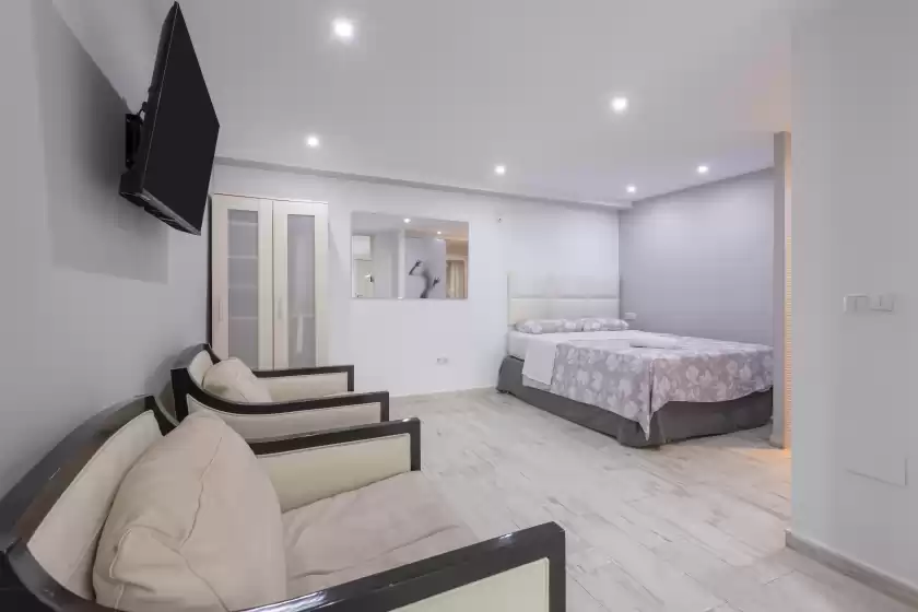 Holiday rentals in El relojero - adults only, Marbella