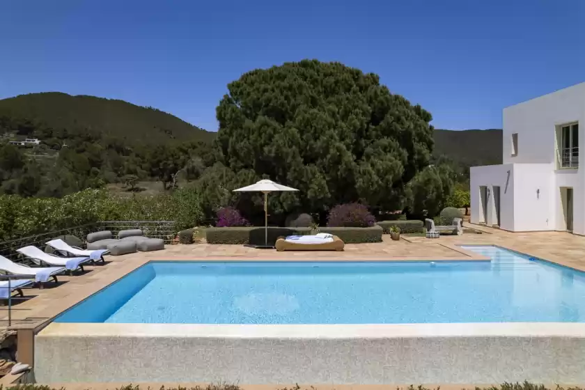 Holiday rentals in Villa vinya morna, Sant Carles de Peralta