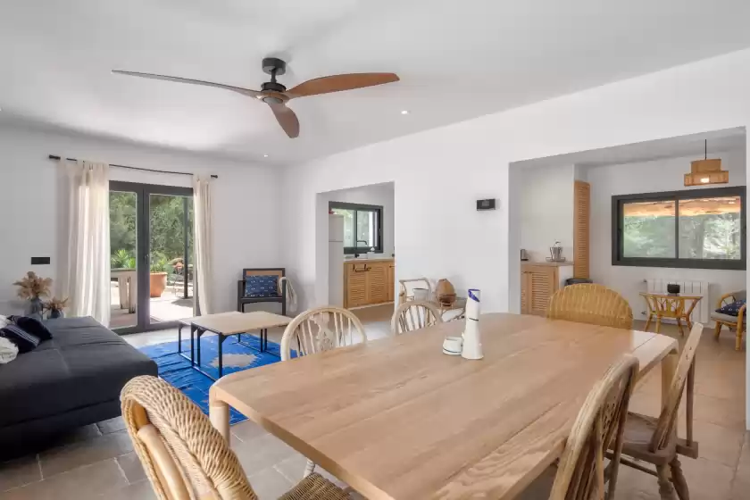 Holiday rentals in Villa phosphenes, Sant Josep de sa Talaia