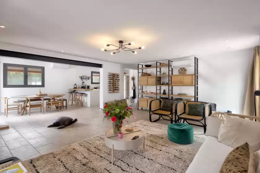 Holiday rentals in Villa phosphenes, Sant Josep de sa Talaia