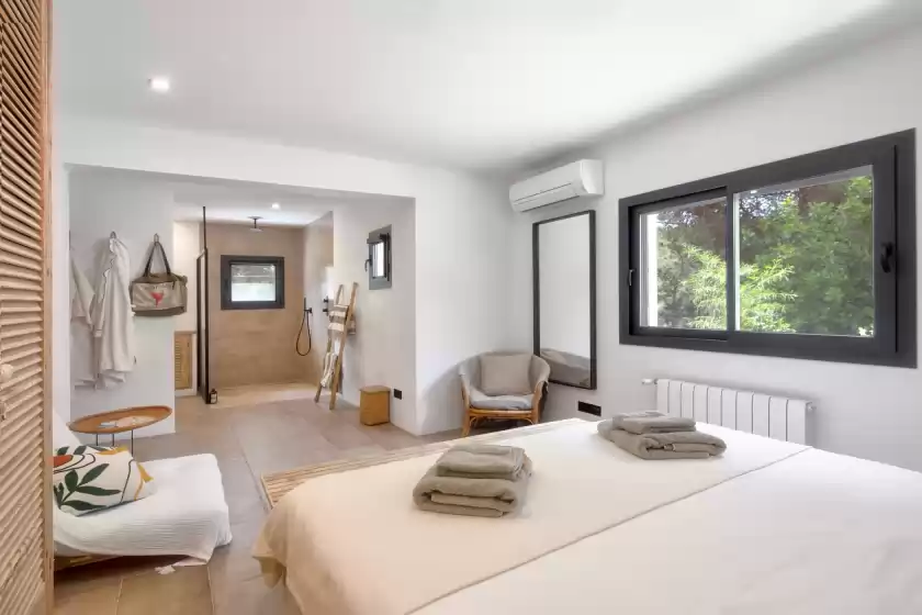 Holiday rentals in Villa phosphenes, Sant Josep de sa Talaia