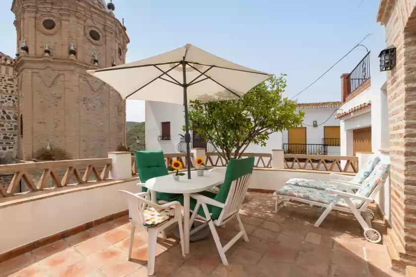 Holiday rentals in El porton, El Borge