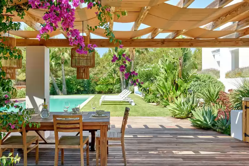 Holiday rentals in Can frutal