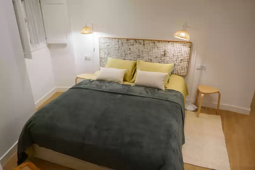 Holiday rentals in Marques de cadiz - adults only, Cádiz