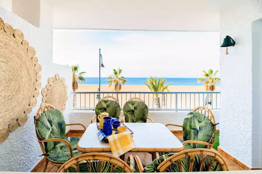 Holiday rentals in The beach (villa mar), Bolnuevo