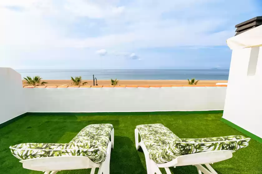 Holiday rentals in The beach (villa mar)