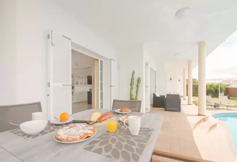 Holiday rentals in Villa maricel, Sant Lluís