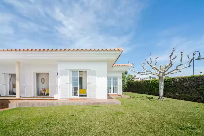 Holiday rentals in Villa maricel, Sant Lluís