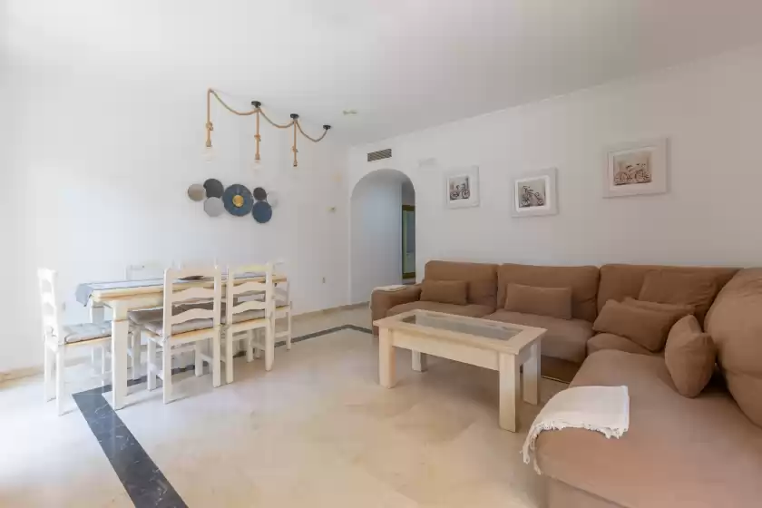 Holiday rentals in Mar bella, Marbella