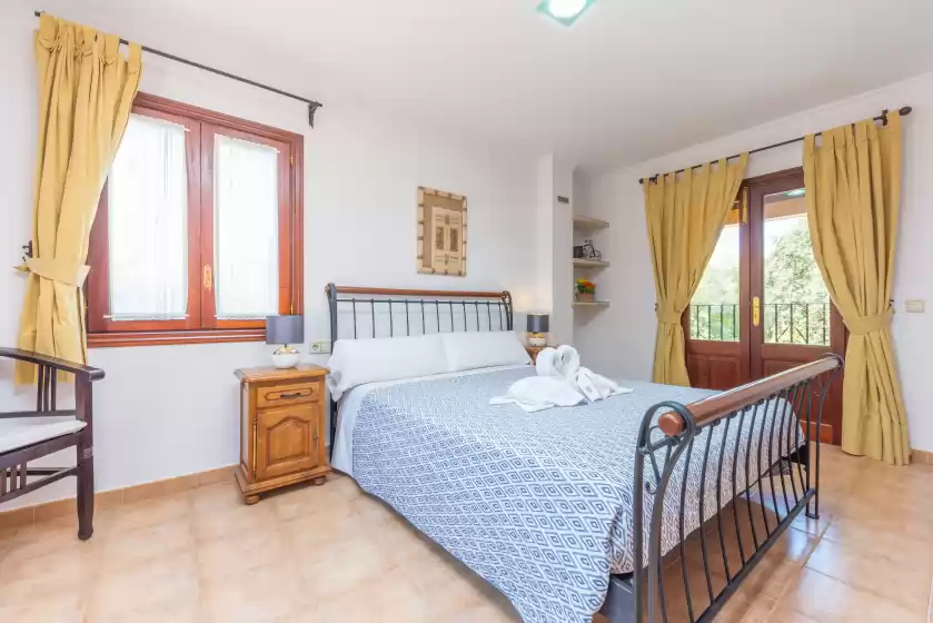 Holiday rentals in Pleta de son monjo, Maria de la Salut