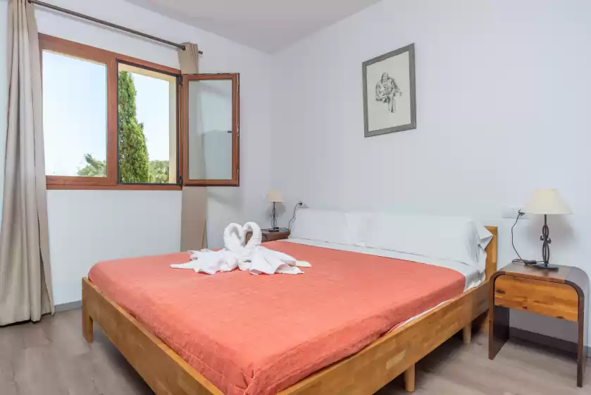 Holiday rentals in Son monjo, Maria de la Salut