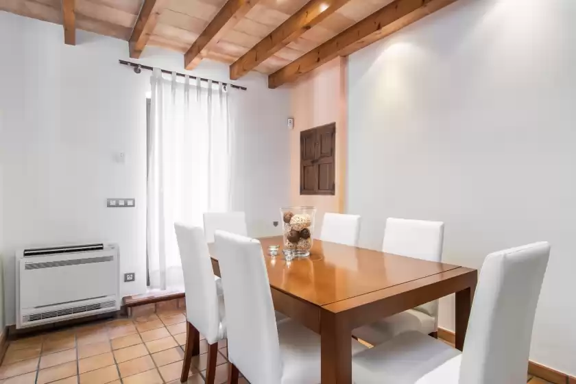 Holiday rentals in Cal llenyater, Pollença