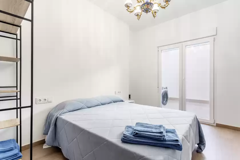 Holiday rentals in Los angeles (cabañal), València