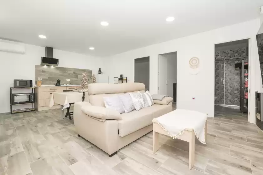 Holiday rentals in Apartamento tom-isi, Rota