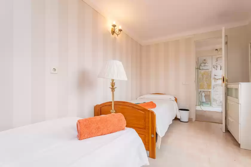 Holiday rentals in Rosalia's house, Inca
