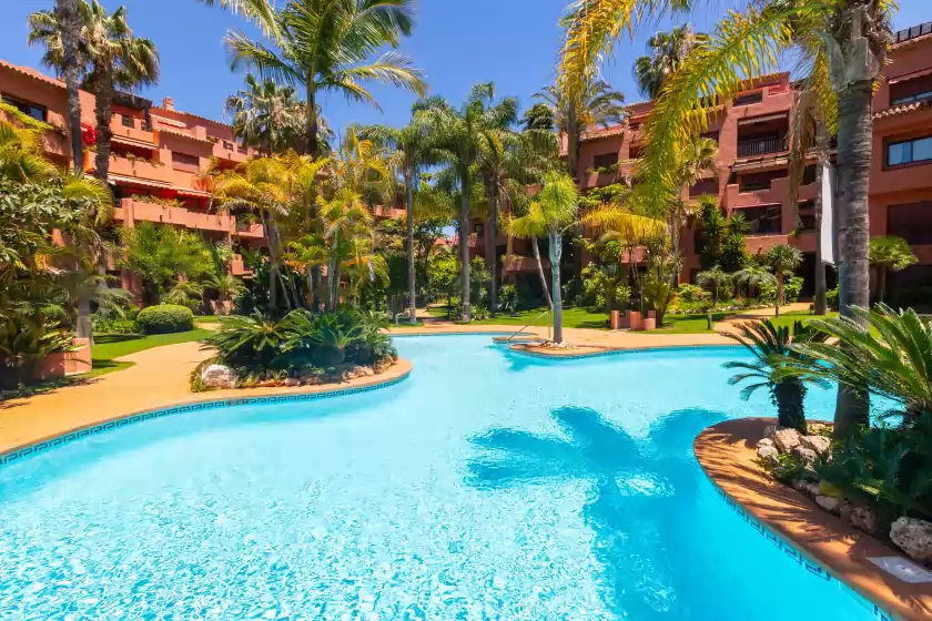 Holiday rentals in La gaviota, Marbella