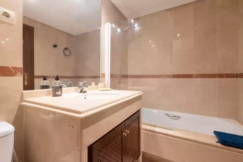 Holiday rentals in La gaviota, Marbella