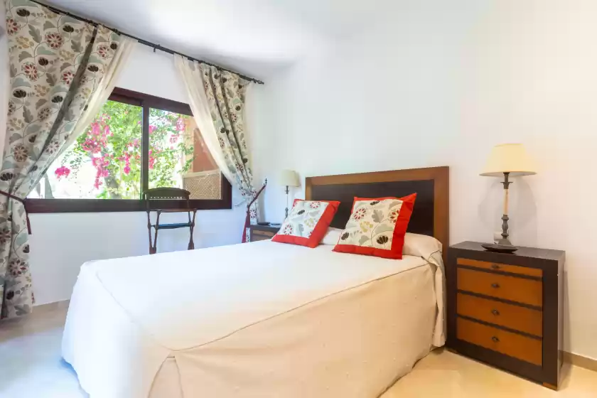 Holiday rentals in La gaviota, Marbella