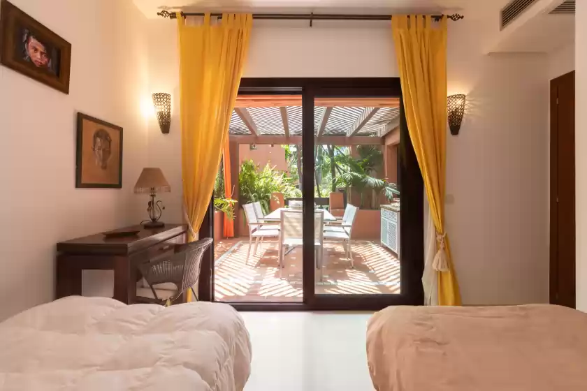Holiday rentals in La gaviota, Marbella