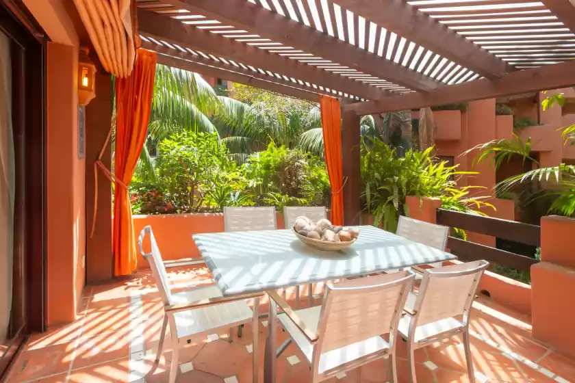 Holiday rentals in La gaviota, Marbella