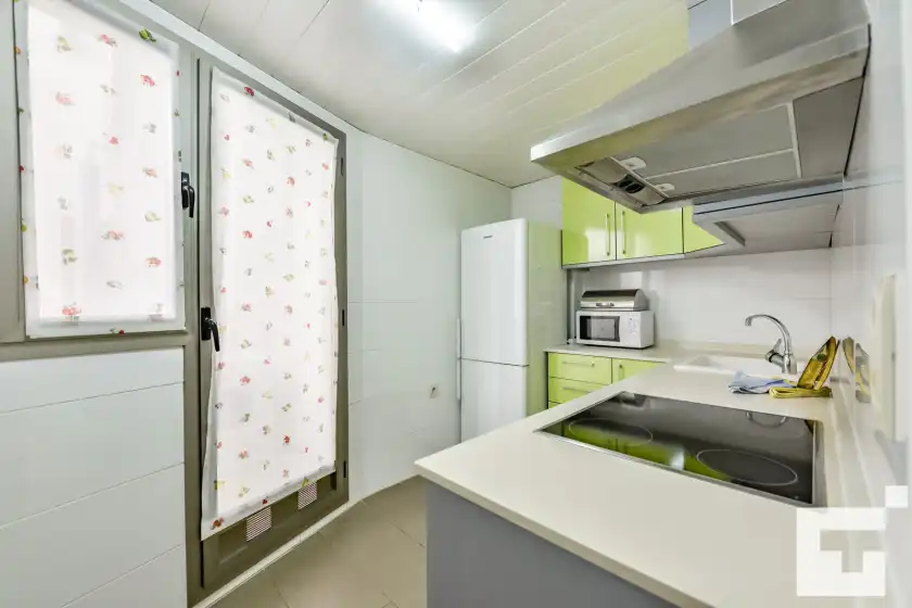 Holiday rentals in Borumbot 26 - grupo turis, Calp