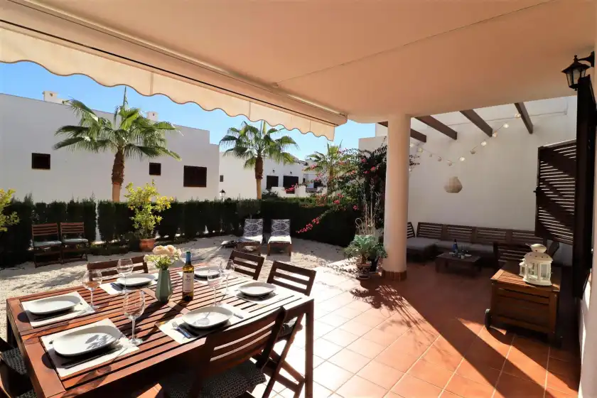 Holiday rentals in Jazmines