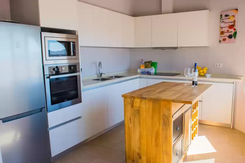 Holiday rentals in Maran 8 pax, Moraira