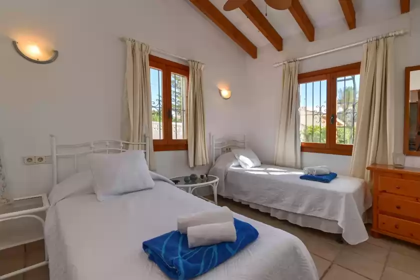 Holiday rentals in Vitoria 6 pax, Moraira