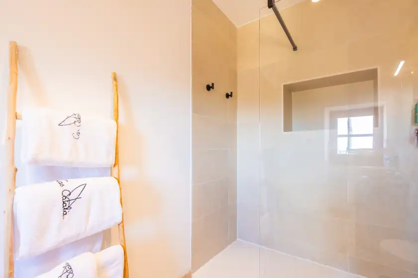 Holiday rentals in Cas català, Sineu