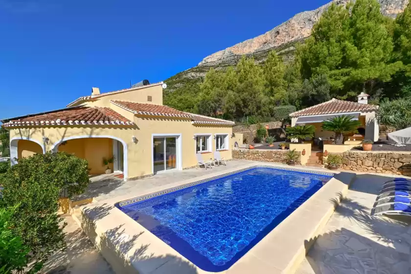 Holiday rentals in El elefante, Jesús Pobre