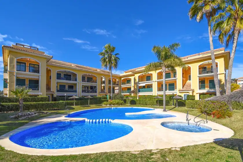 Holiday rentals in Sorolla sol