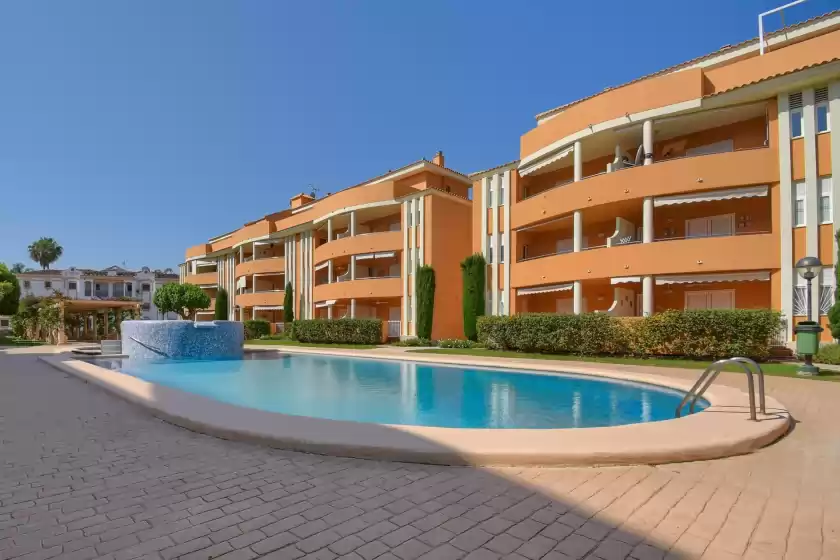 Holiday rentals in Elia