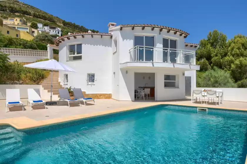 Holiday rentals in Begonias