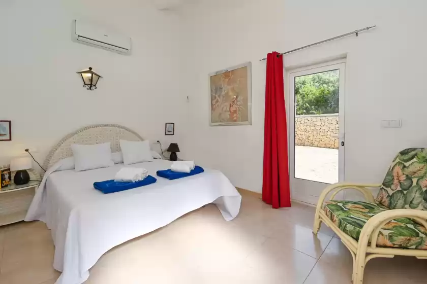 Holiday rentals in Ker blanc 8 pax, Jesús Pobre